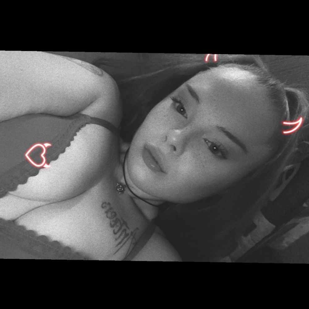 brighteyesthickthighs22 OnlyFans profile picture