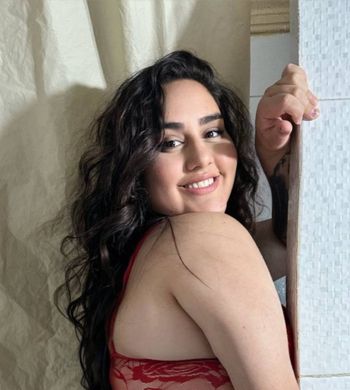 curvy girl full explicit