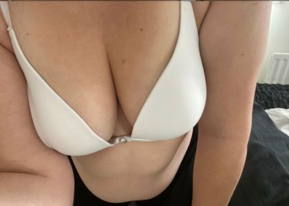 trixie1966 OnlyFans picture