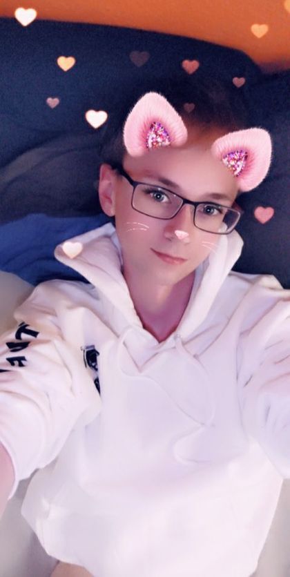 ellie22133 OnlyFans picture