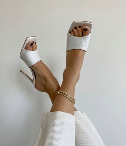 feetgworll OnlyFans picture