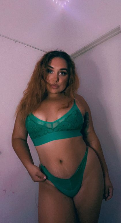 queennraee OnlyFans picture