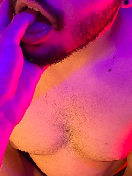 b.alves OnlyFans picture
