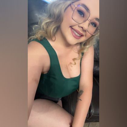 mollyskyy OnlyFans picture
