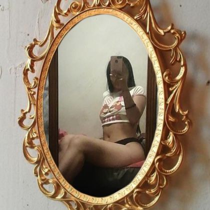 xharu.com OnlyFans picture