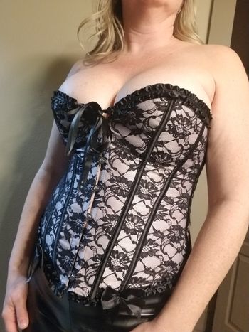 small.town.hotmomma OnlyFans profile picture