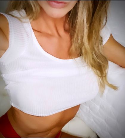 therealtarablake OnlyFans picture