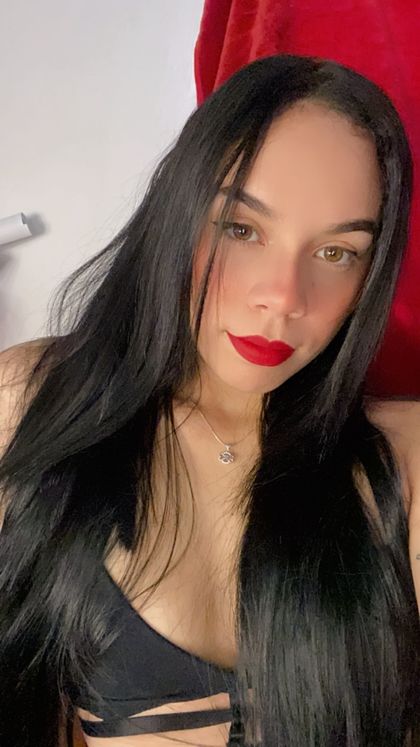 Best Hot Larousse OnlyFans Accounts | FansMetrics.com