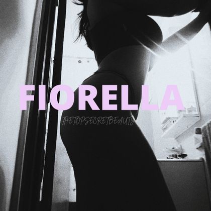 Best Hot Fiorella OnlyFans Accounts | FansMetrics.com