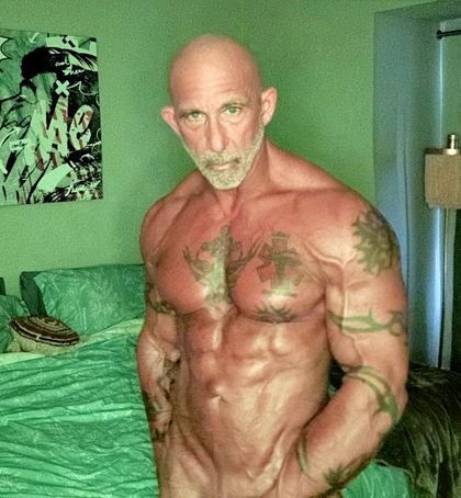 bi-zaddy OnlyFans picture