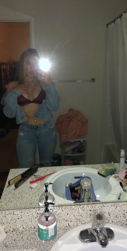 autumnnn OnlyFans picture