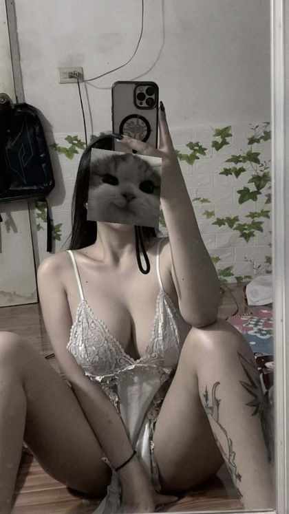 mini42 OnlyFans picture