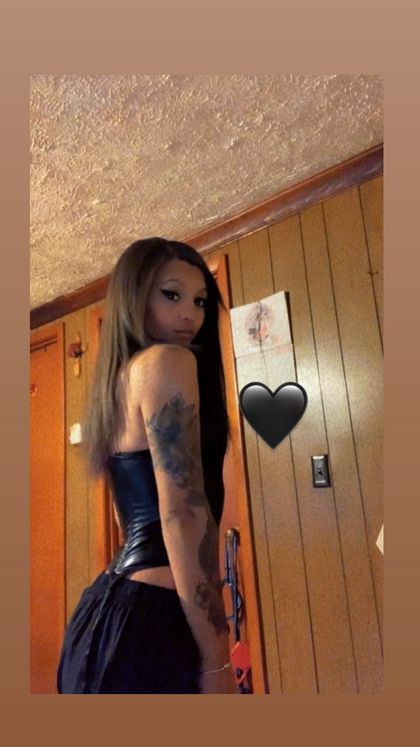 pearlmuah OnlyFans picture