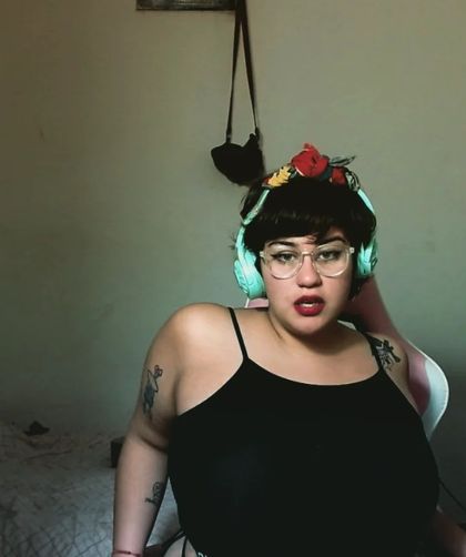 suzanne420 OnlyFans picture