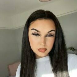 Best Essex London OnlyFans Accounts | FansMetrics.com