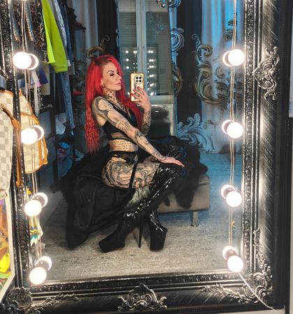 heeladdictpetite OnlyFans picture