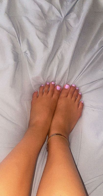 pinkietoenail OnlyFans picture