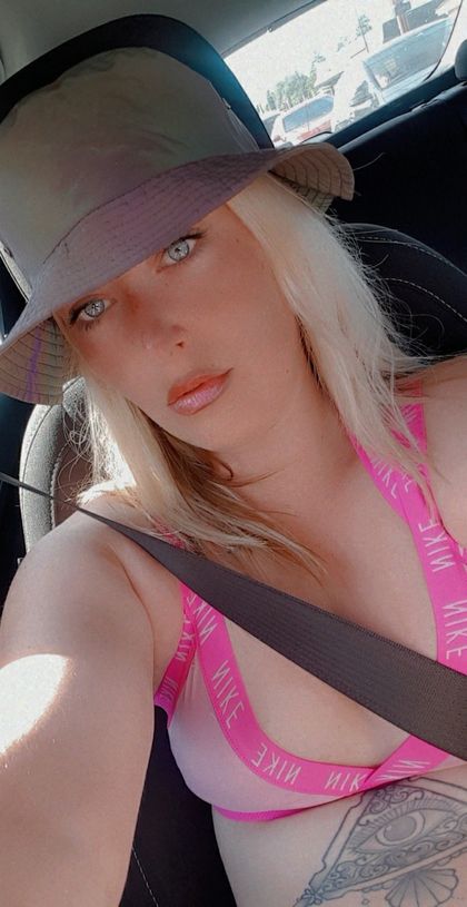 ninakitana OnlyFans picture