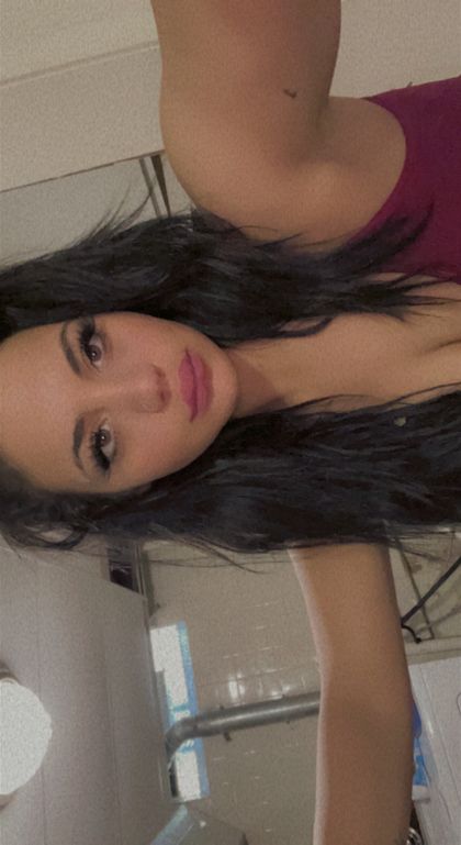 sarahbellaa1 OnlyFans picture