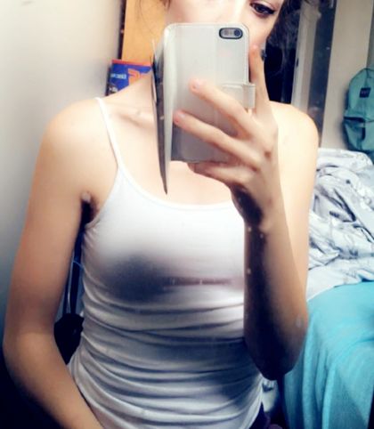 ellamaybaby99 OnlyFans picture