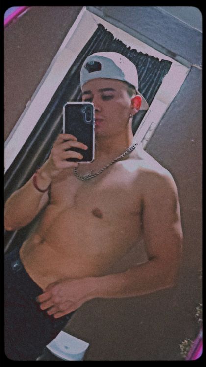 reyivan12392 OnlyFans picture
