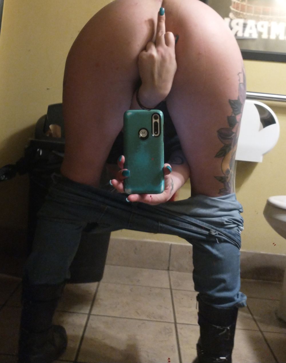 brunchbuttholes OnlyFans profile picture