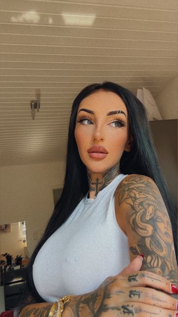 Leonie