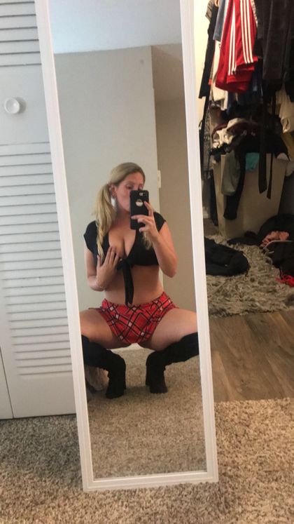blondemamaoxo OnlyFans picture