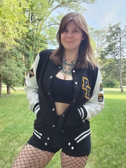 theellehell OnlyFans picture