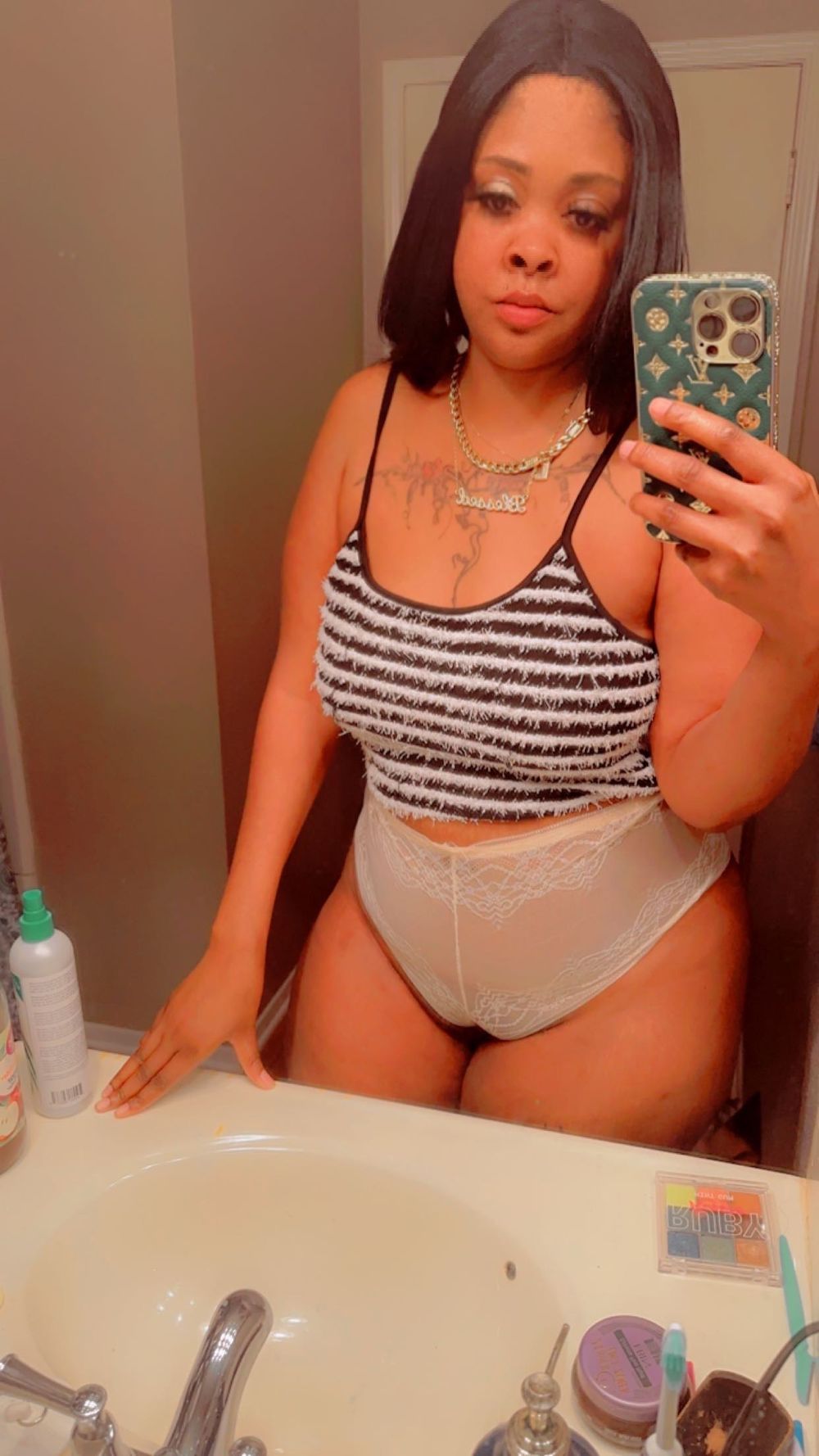 lolaloveway OnlyFans - Free Trial - Photos - Socials | FansMetrics.com