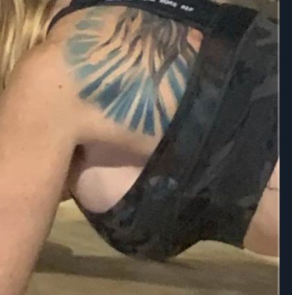 u190044130 OnlyFans picture