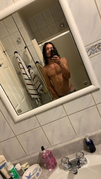 mikiki1898 OnlyFans picture