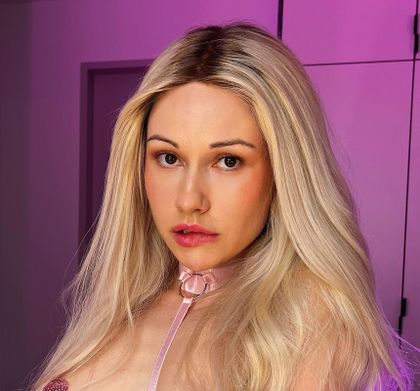 chloe_bloomm_vip OnlyFans picture