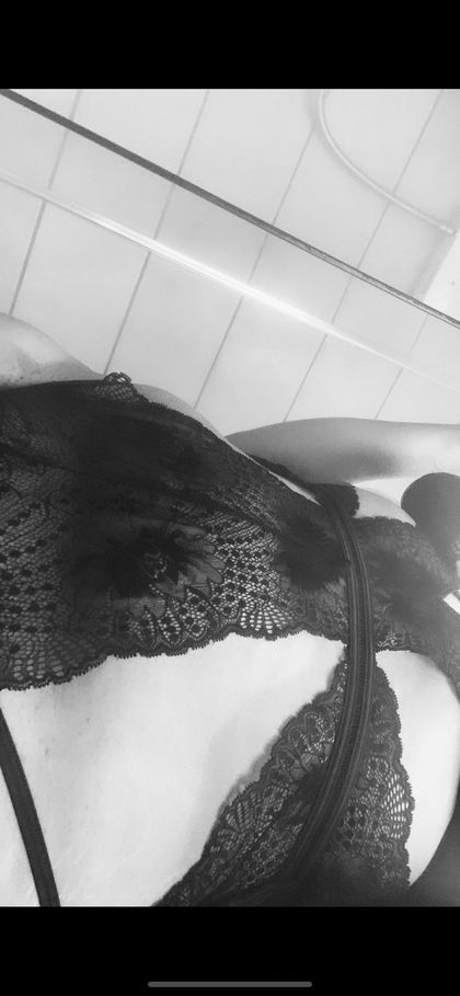 u110654499 OnlyFans picture