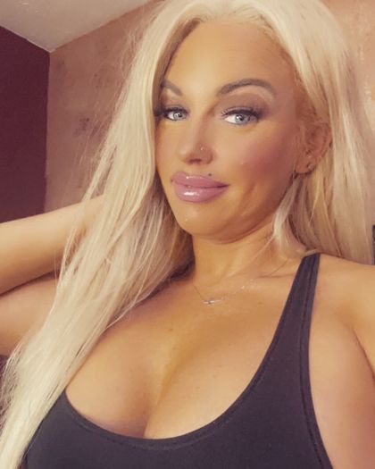 curvyfunblonde OnlyFans picture