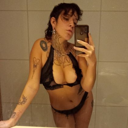akilacositarika OnlyFans picture