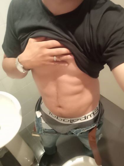 poshakin OnlyFans picture