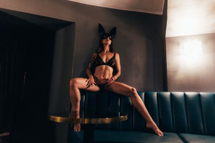 fitnaughtymia OnlyFans picture