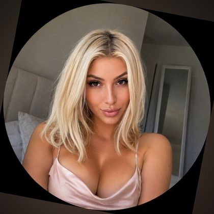 zaradaily OnlyFans picture