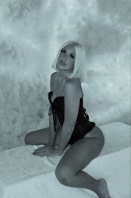 kissinblondi OnlyFans picture