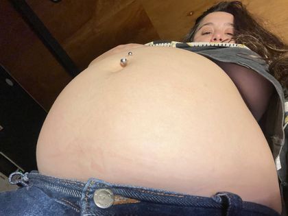 agathaloov OnlyFans picture