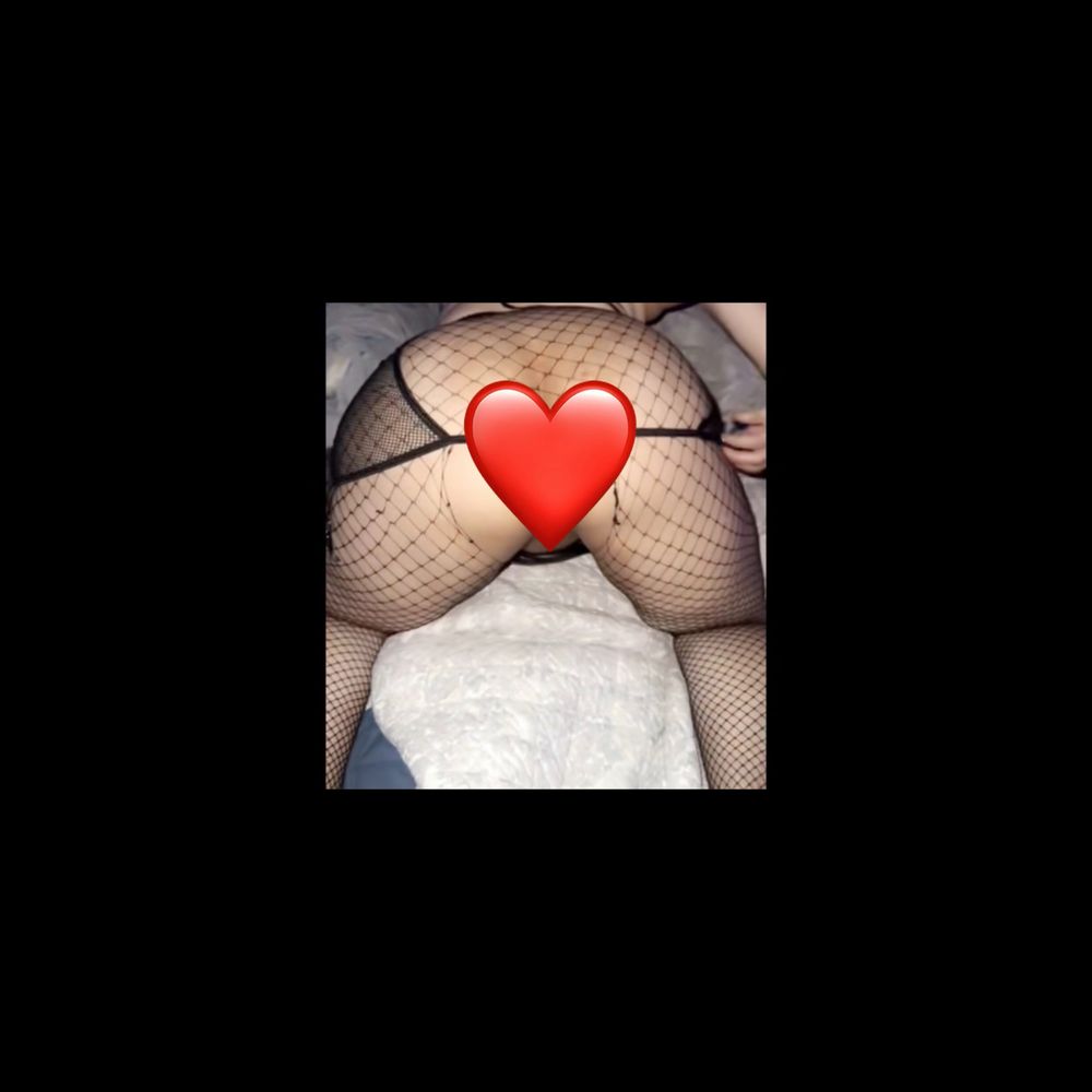 misshotwife210 OnlyFans profile picture