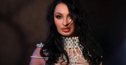 Best Hot Raluca OnlyFans Accounts | FansMetrics.com