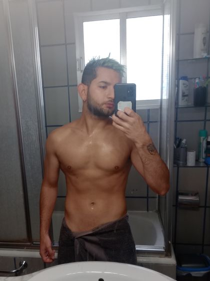 u118165799 OnlyFans picture