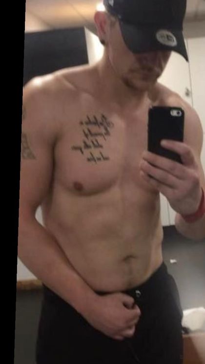 dw.tg1 OnlyFans picture