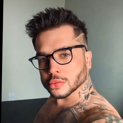 macom.lucas OnlyFans picture
