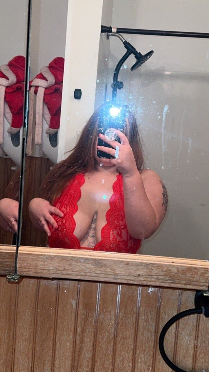 crimsoncurves001 OnlyFans profile picture