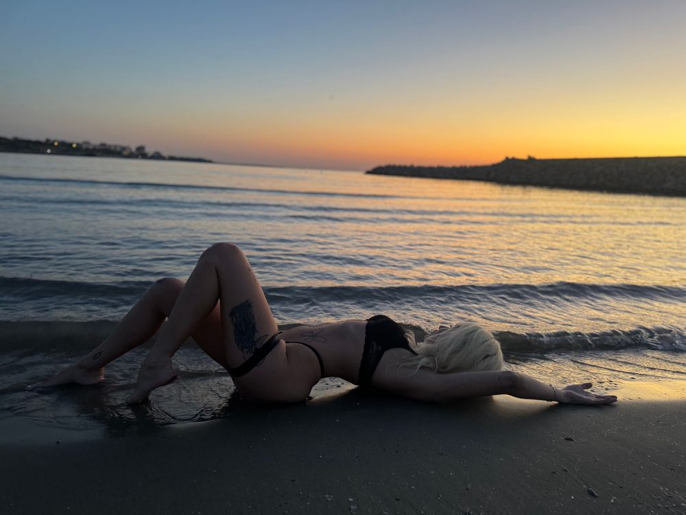 monaelena664 OnlyFans profile picture