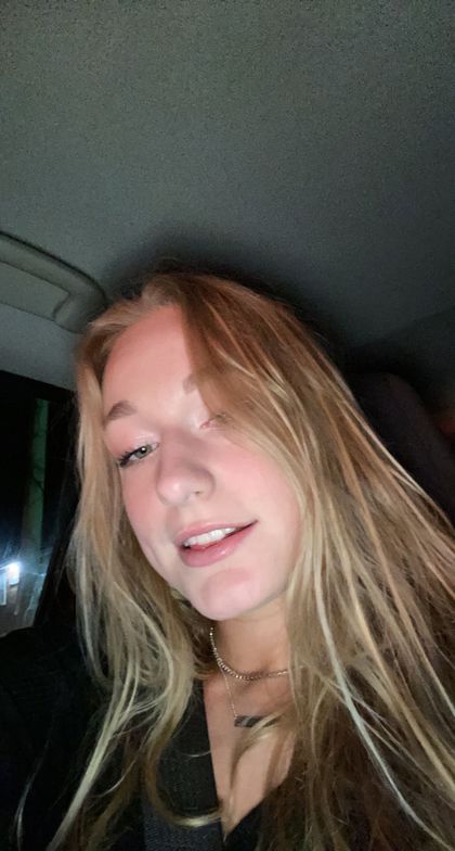 u215000601 OnlyFans picture