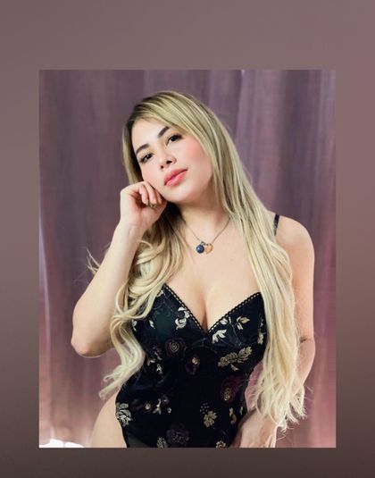 vicky.demoore OnlyFans picture